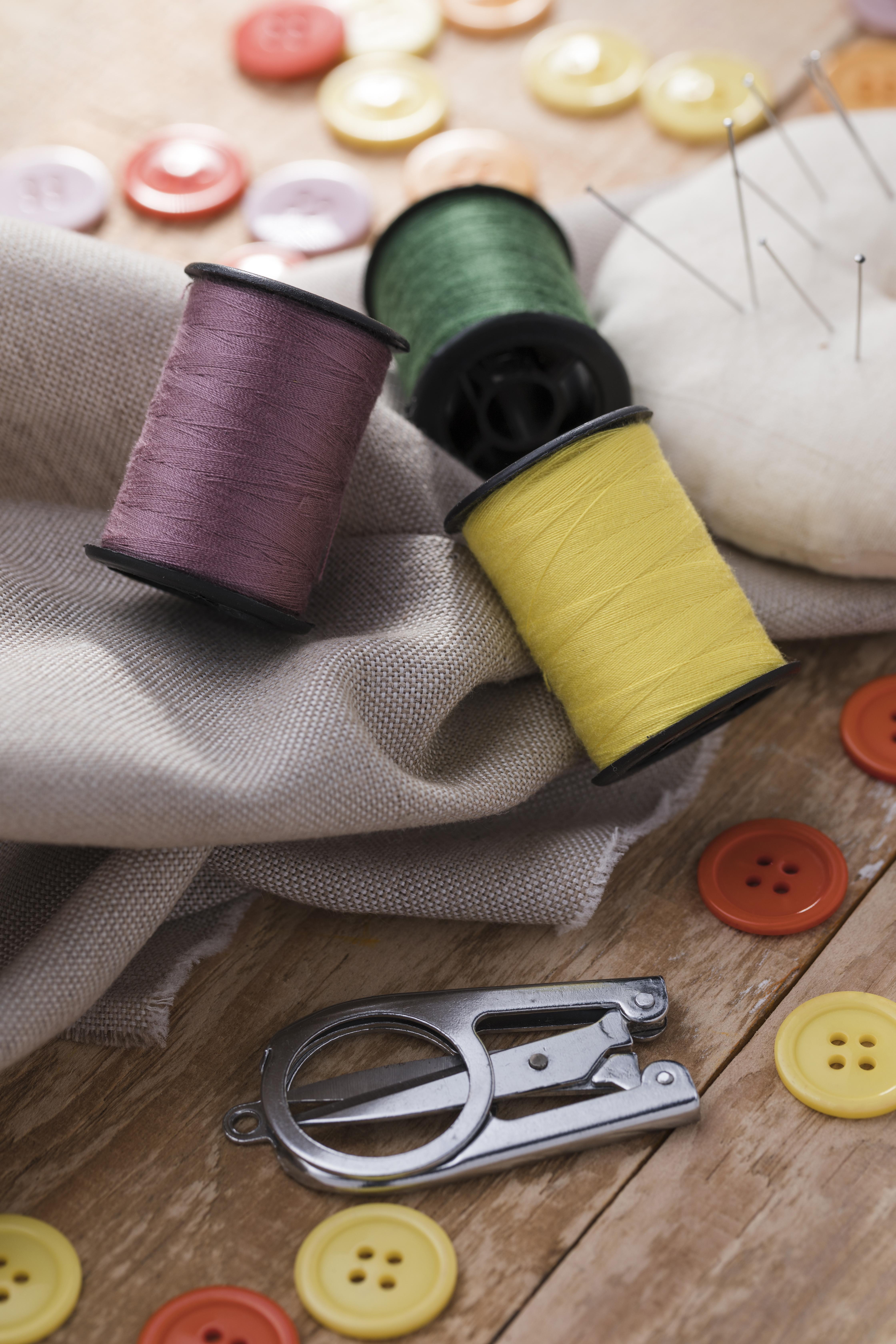 Thread reels buttons